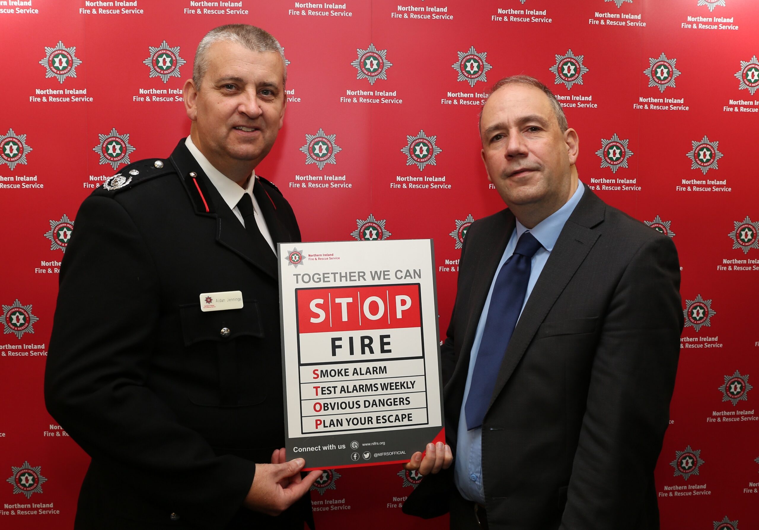 (l-r) Assistant Chief Fire & Rescue Officer Aidan Jennings, Northern Ireland Fire & Rescue Service (NIFRS) and Keith Leonard, National Director for Fire and Emergency Management, Ireland at the launch of North South Fire Safety Week 2023.