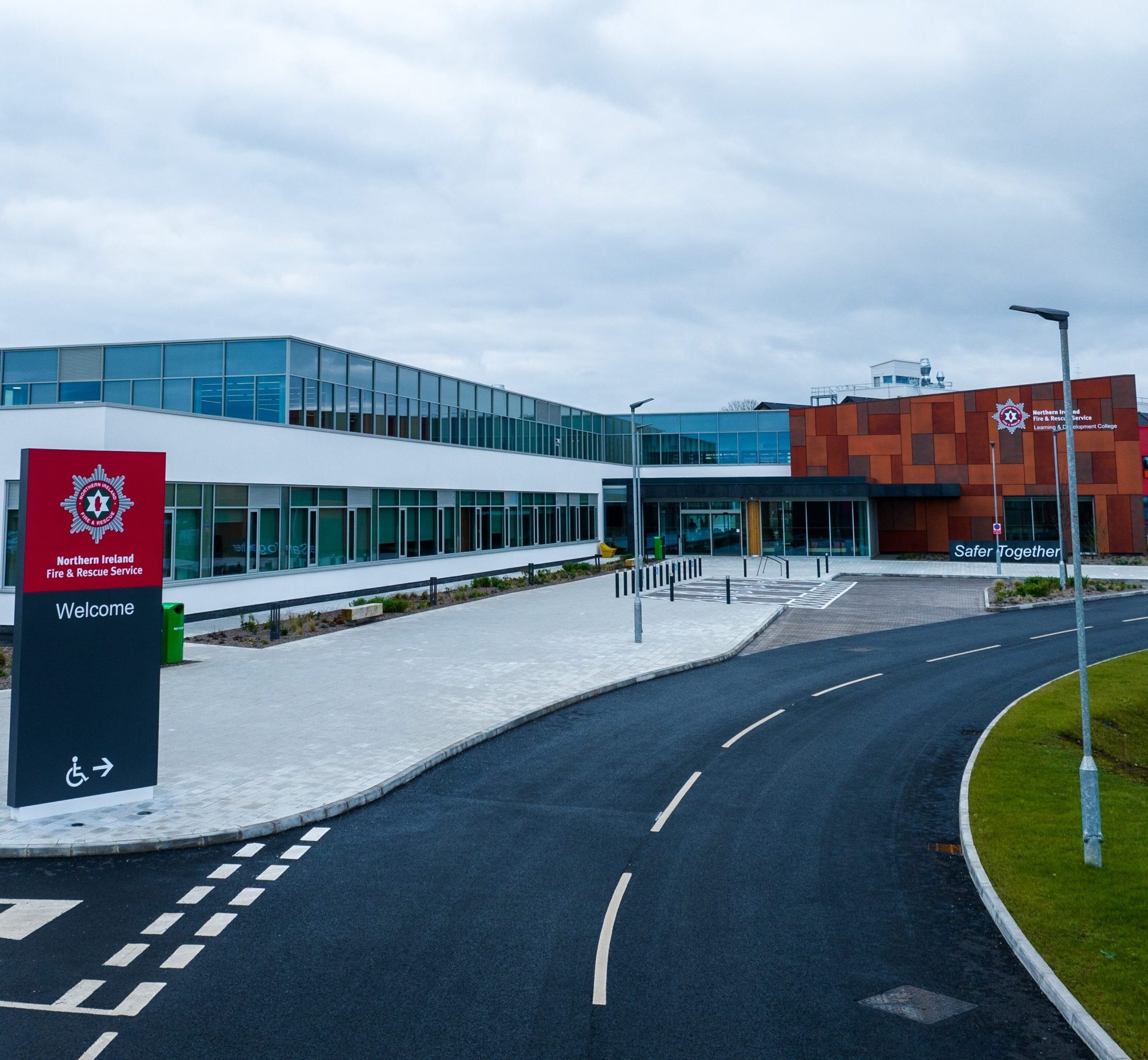 Headquarter Contact Invidual Station